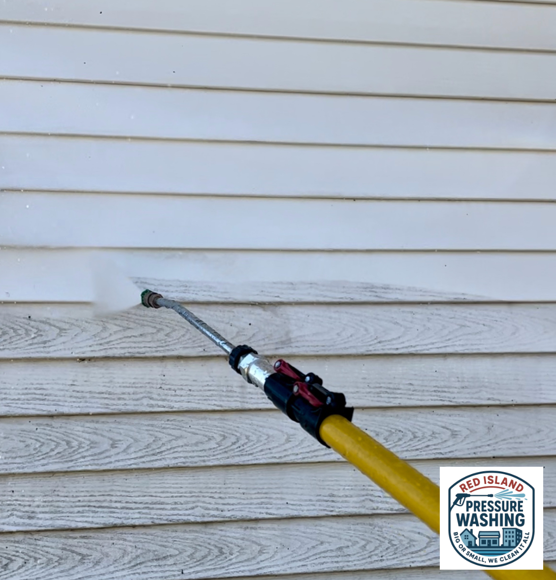 Pressure washing vinyl siding